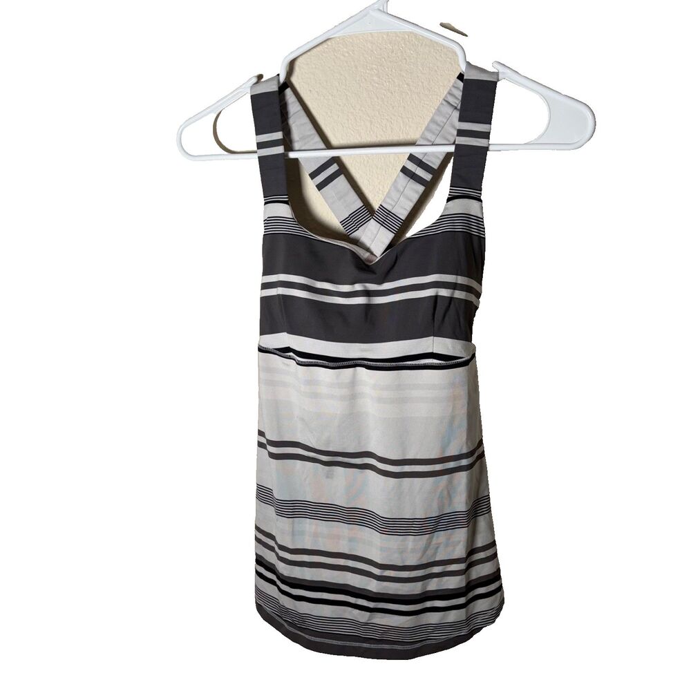 Lululemon Sports Bra Tank Top Women's XS 2 in 1 Sleeveless Striped Gray